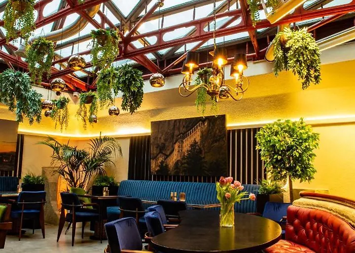 Mavie Domenig Apartahotel 3*
