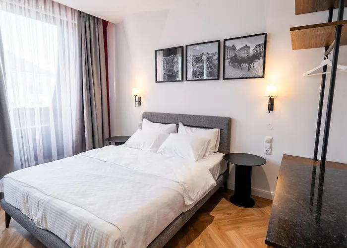 Apartahotel Mavie Domenig 3*
